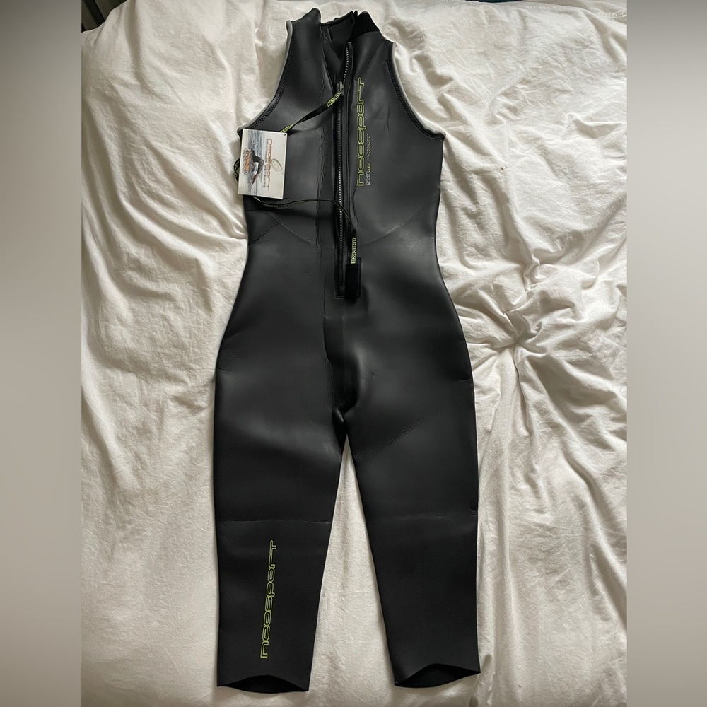 Neosport Sleeveless Triathalon Wetsuit size 10